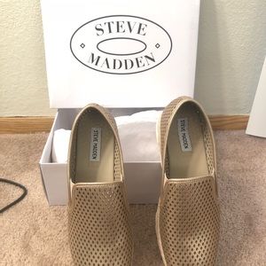 Steve Madden Flatforms